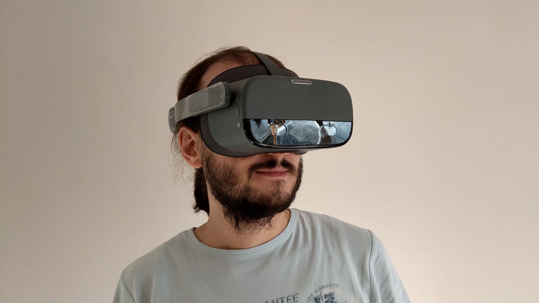 Аренда беспроводного автономного VR аттракциона Pico Neo 2